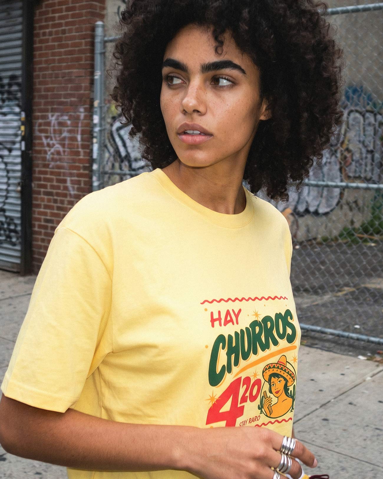 Желтая футболка OUT FO FAME streetwear