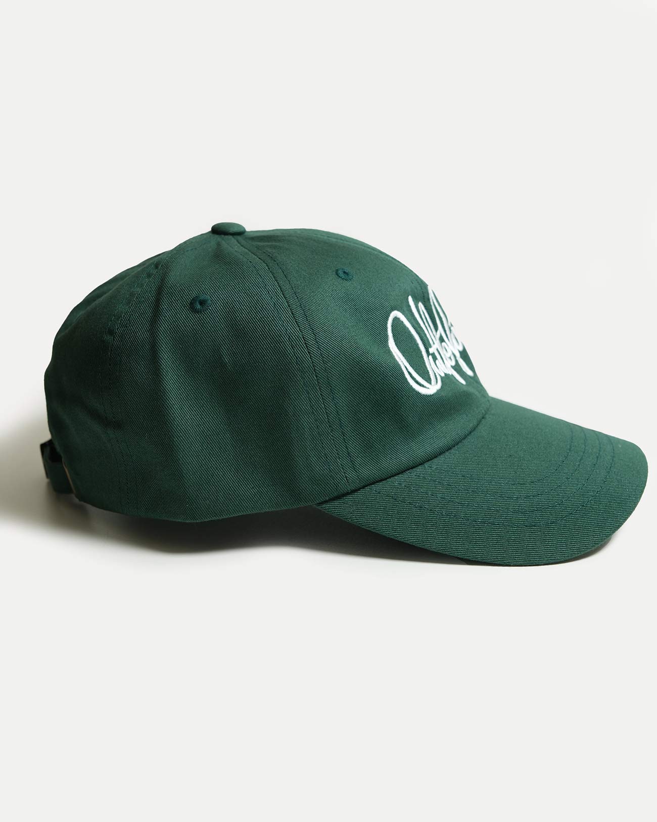 Классическая бейсболка dad hat с вышивкой streetwear