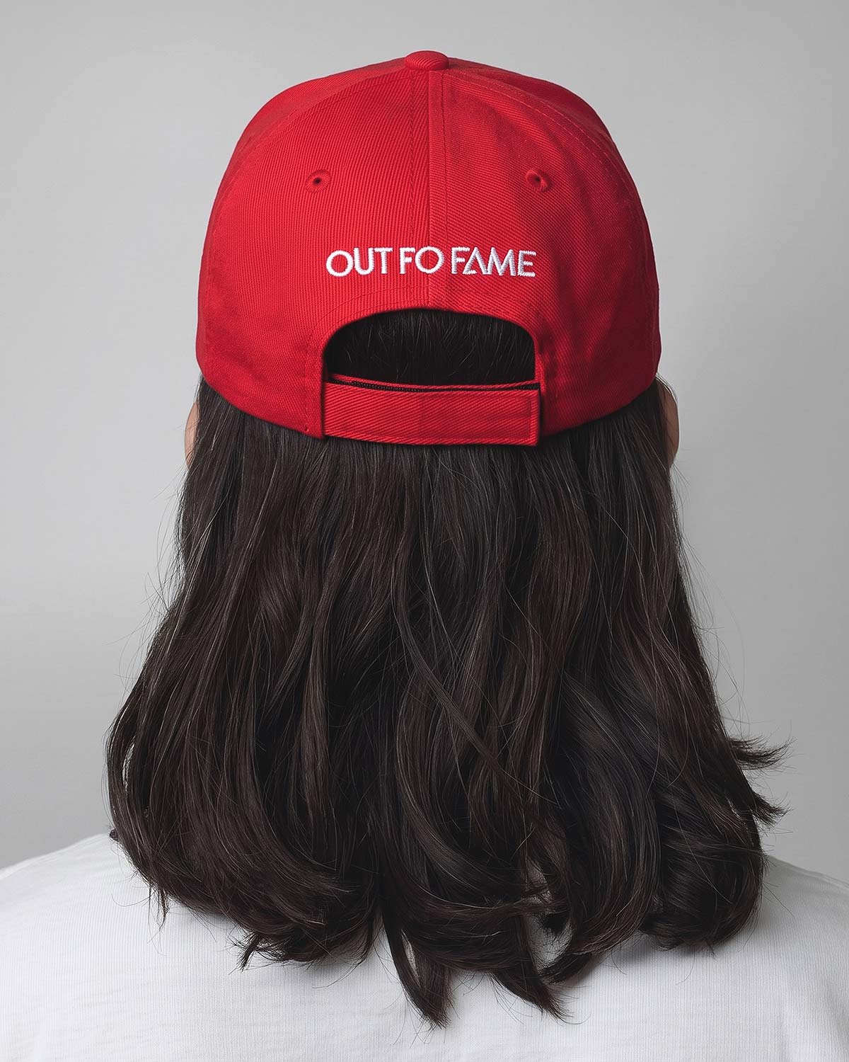 Красная базовая классическая бейсболка OUT FO FAME