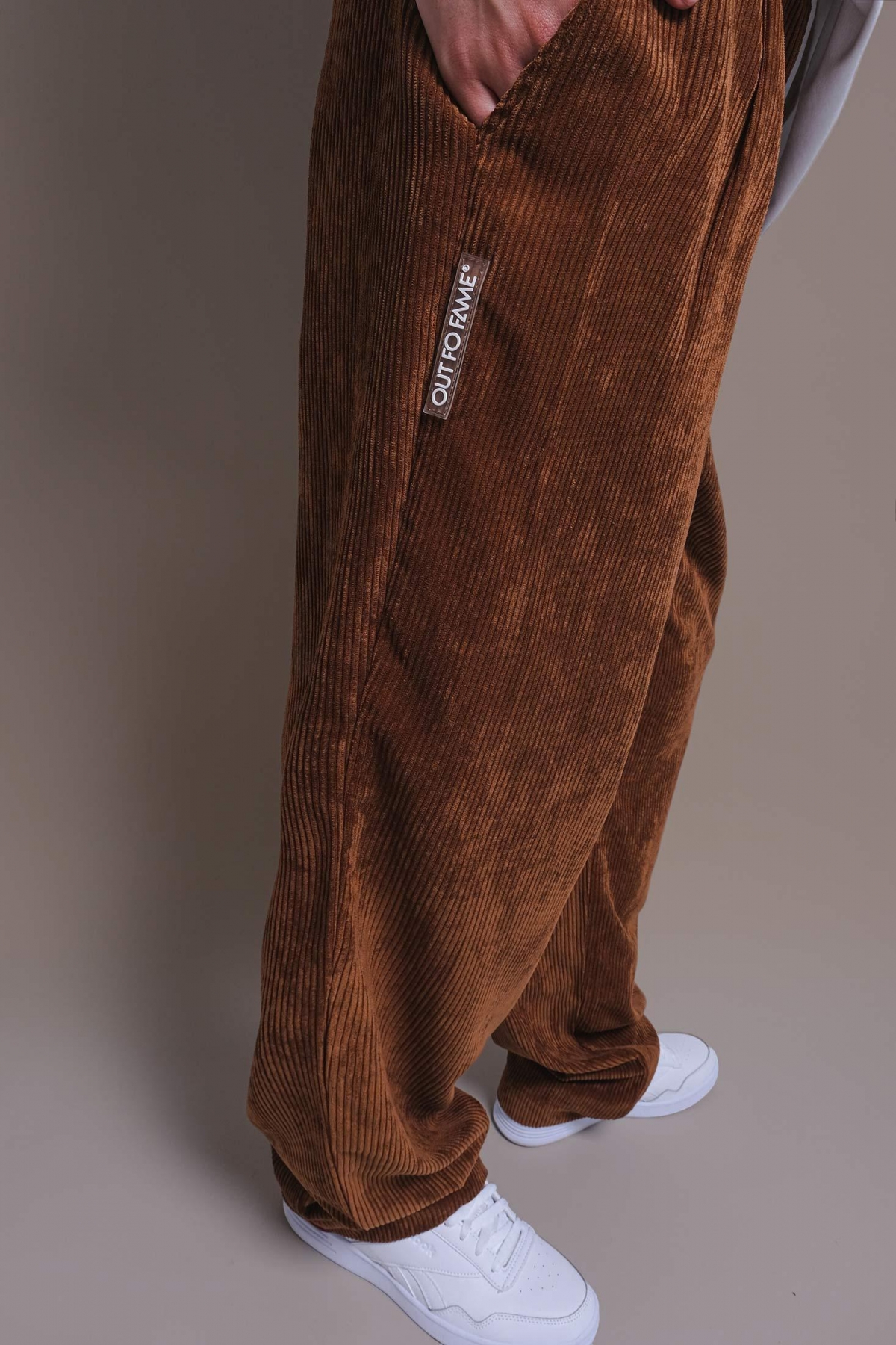 Мужские свободные коричневые вельветовые брюки OUT FO FAME