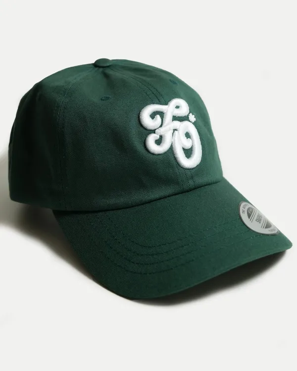 Зелёная бейсболка FO Golf Club с белой вышивкой OUT FO FAME
